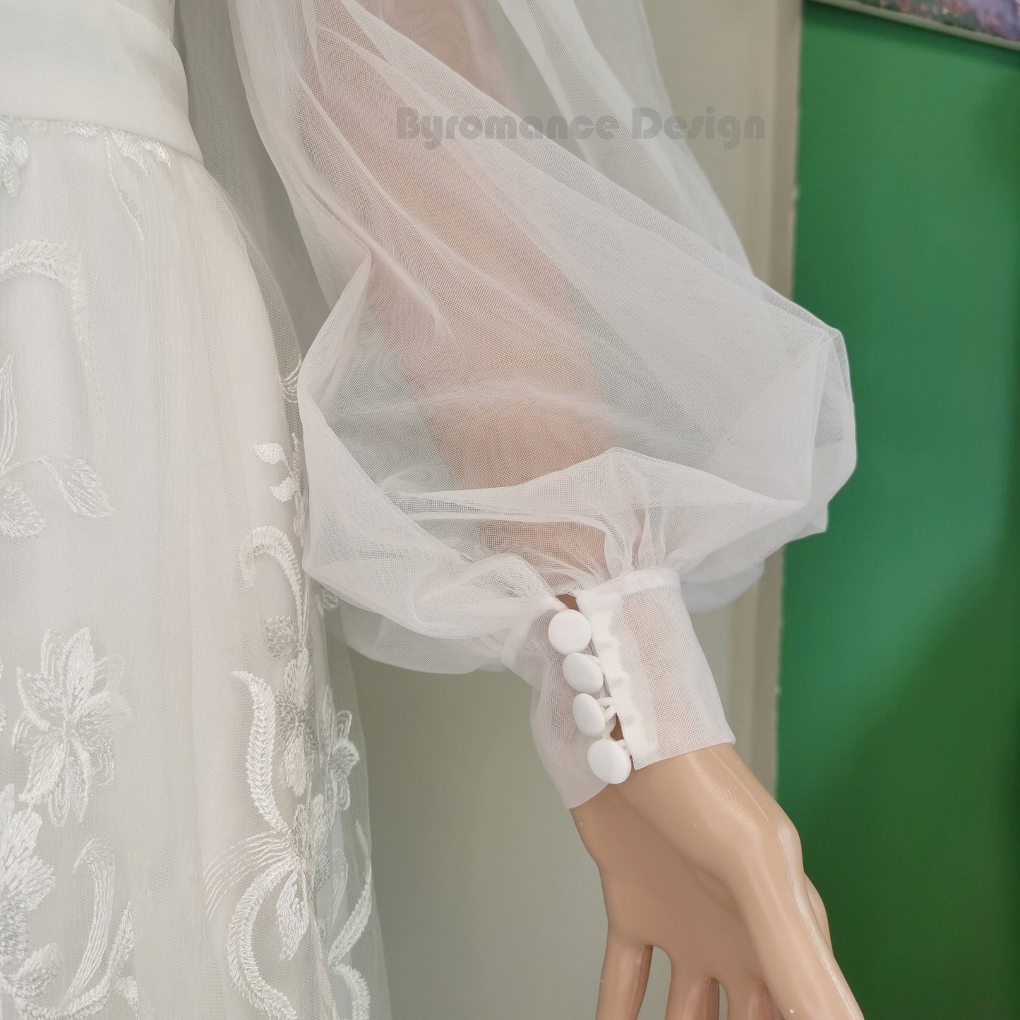 Off shoulder tulle detach sleeve for wedding dress