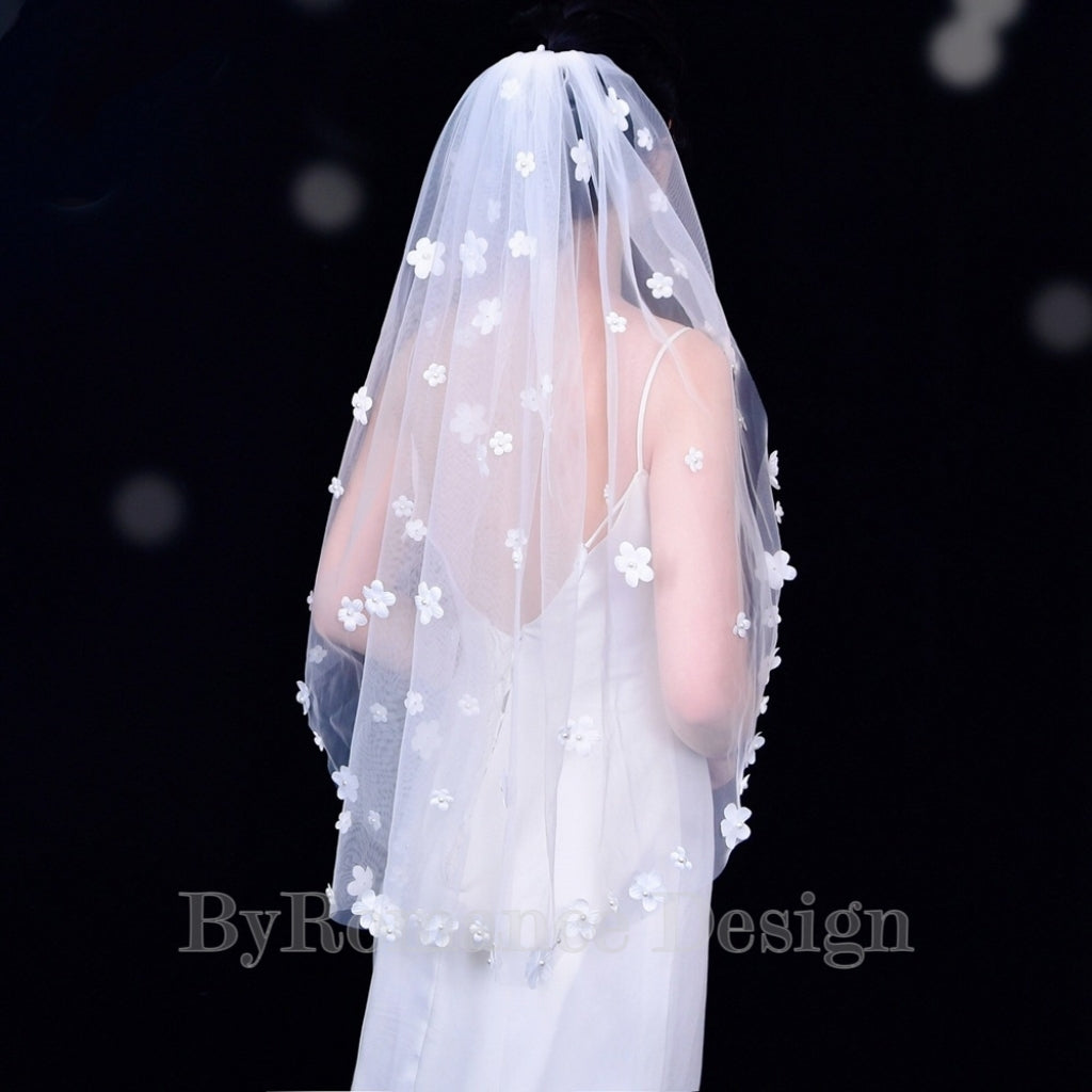 handmade 3D pearl flower tulle wedding veil
