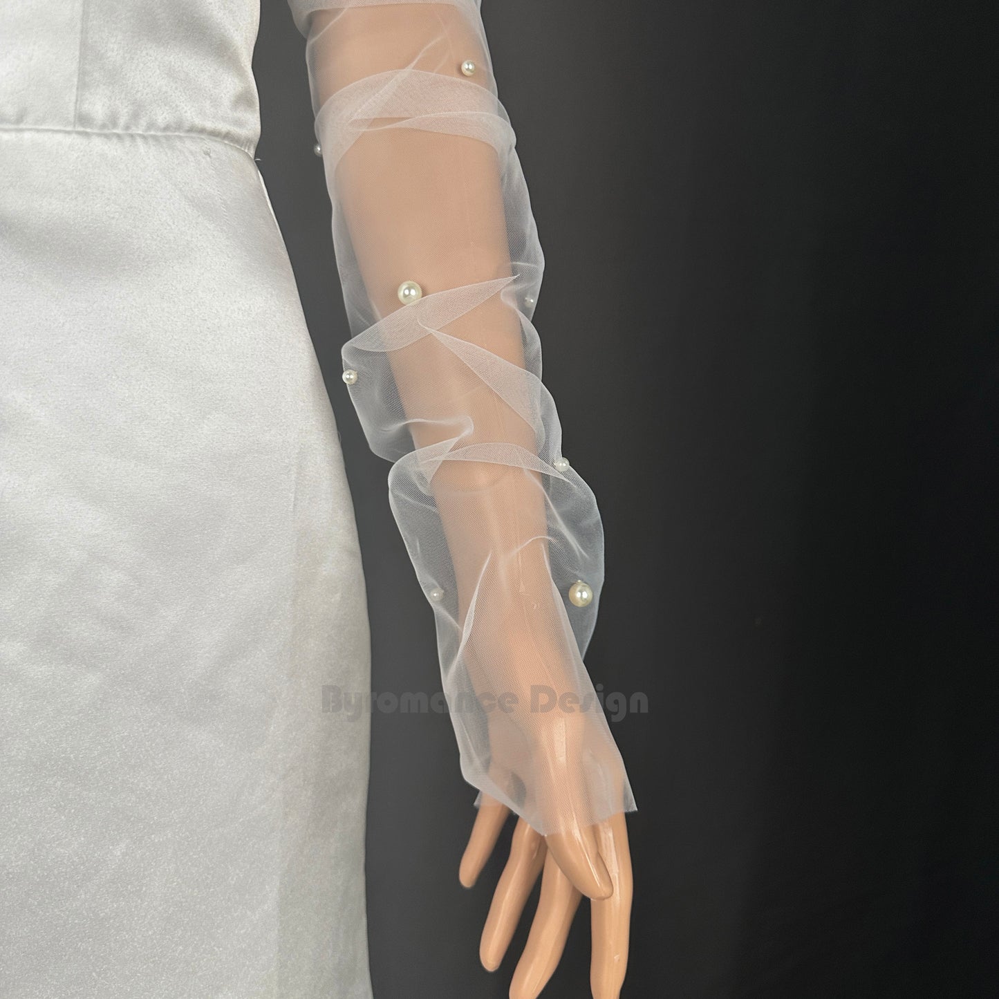 EMALZBY Handmade  customized pearl thin weeding sleeve BYRD057