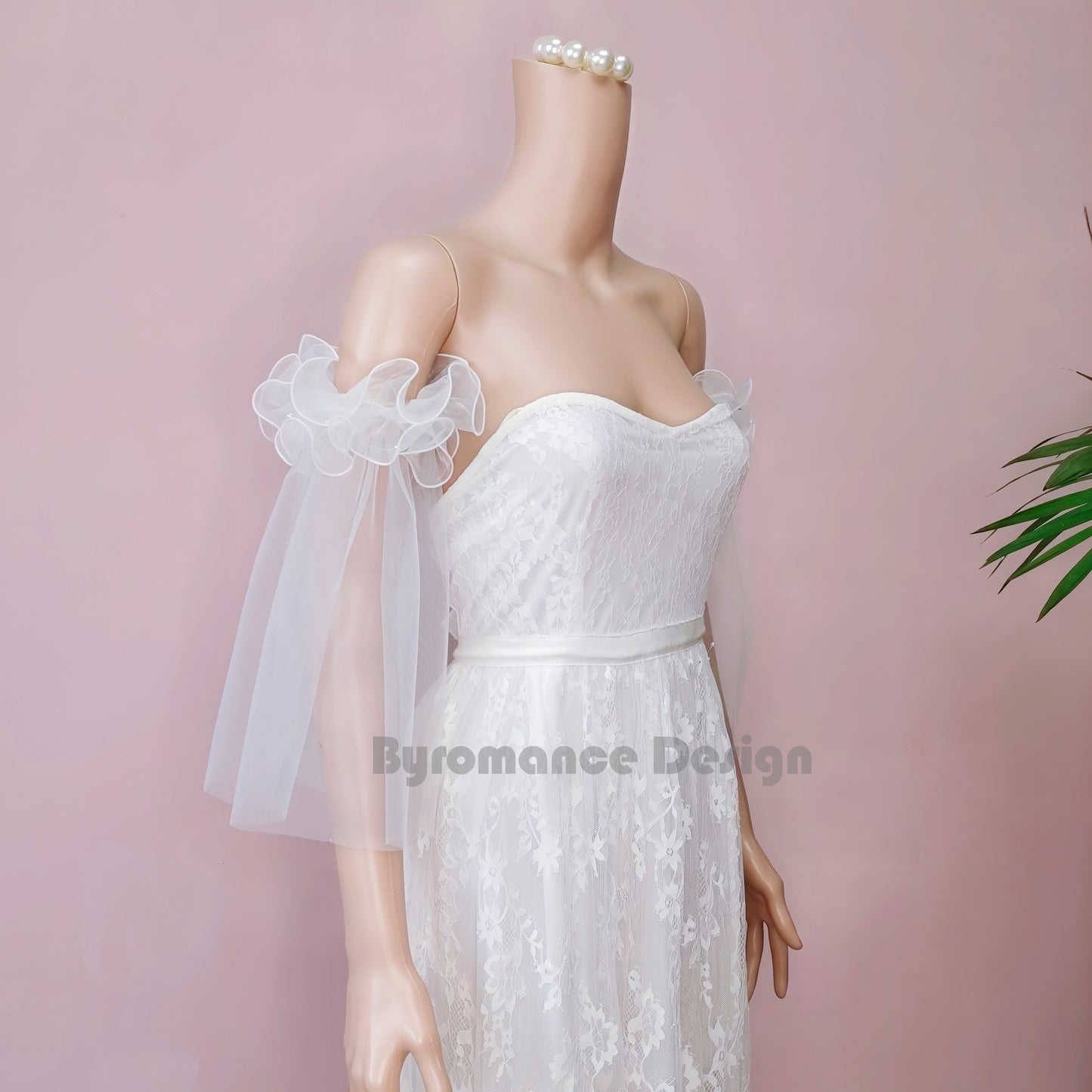 pure tulle and glitter tulle match wedding sleeve with lace edge