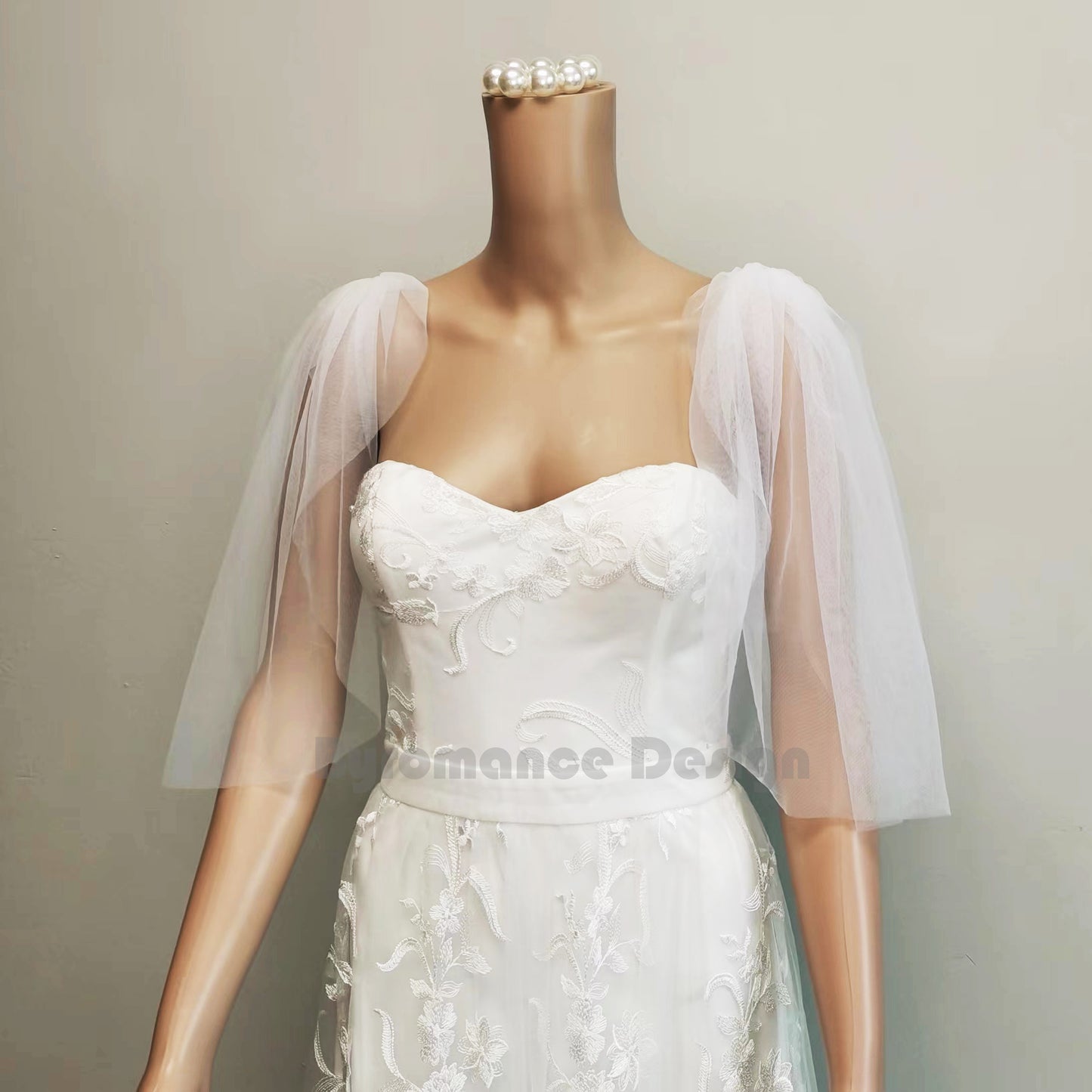 shoulder veil wedding dress