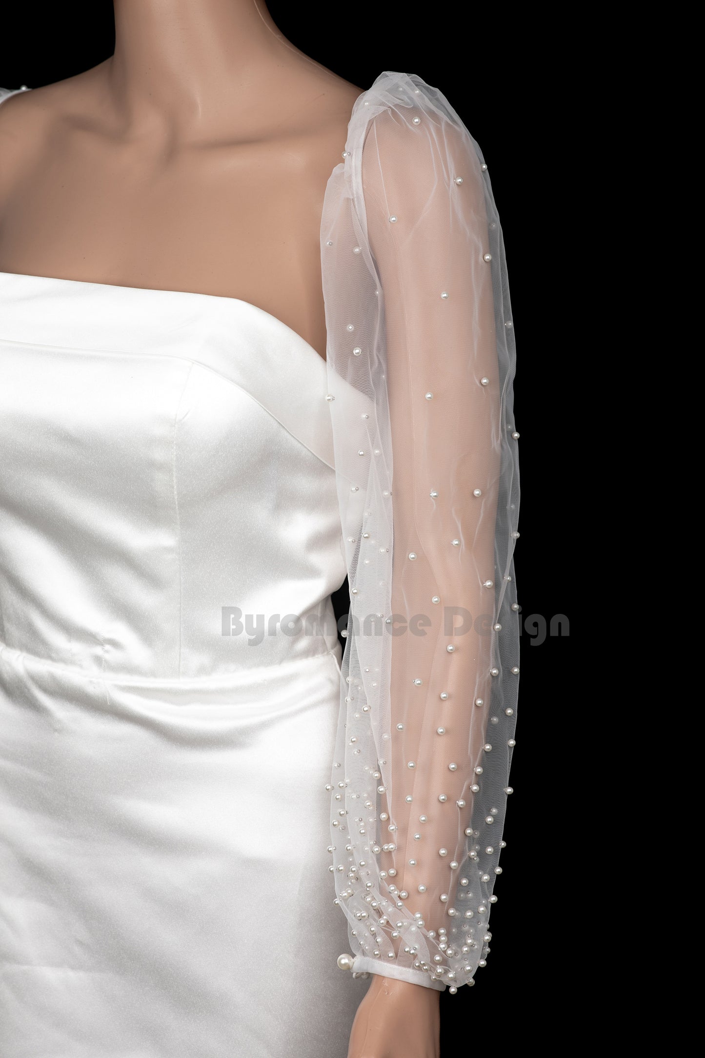 Handmade  customized pearl weeding sleeve