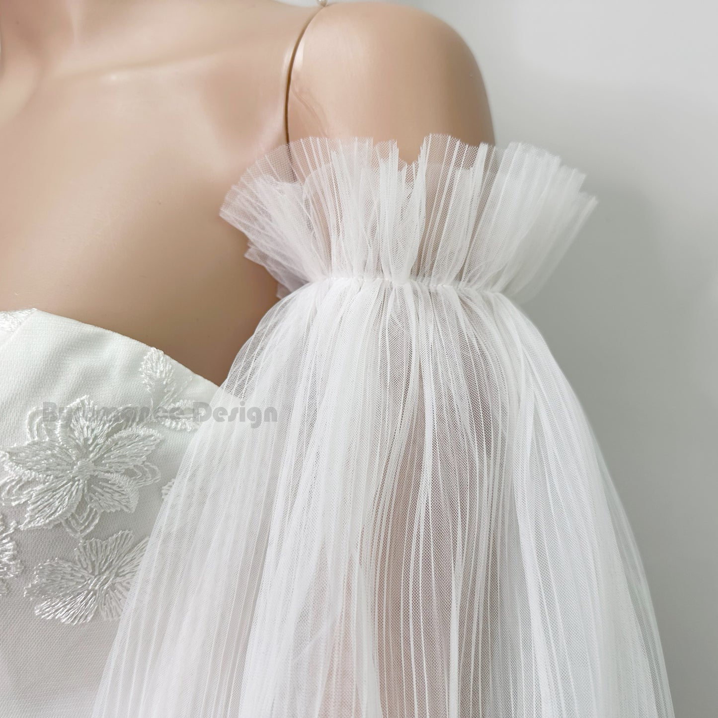 long puff tulle boufancy romantic wedding dress sleeve