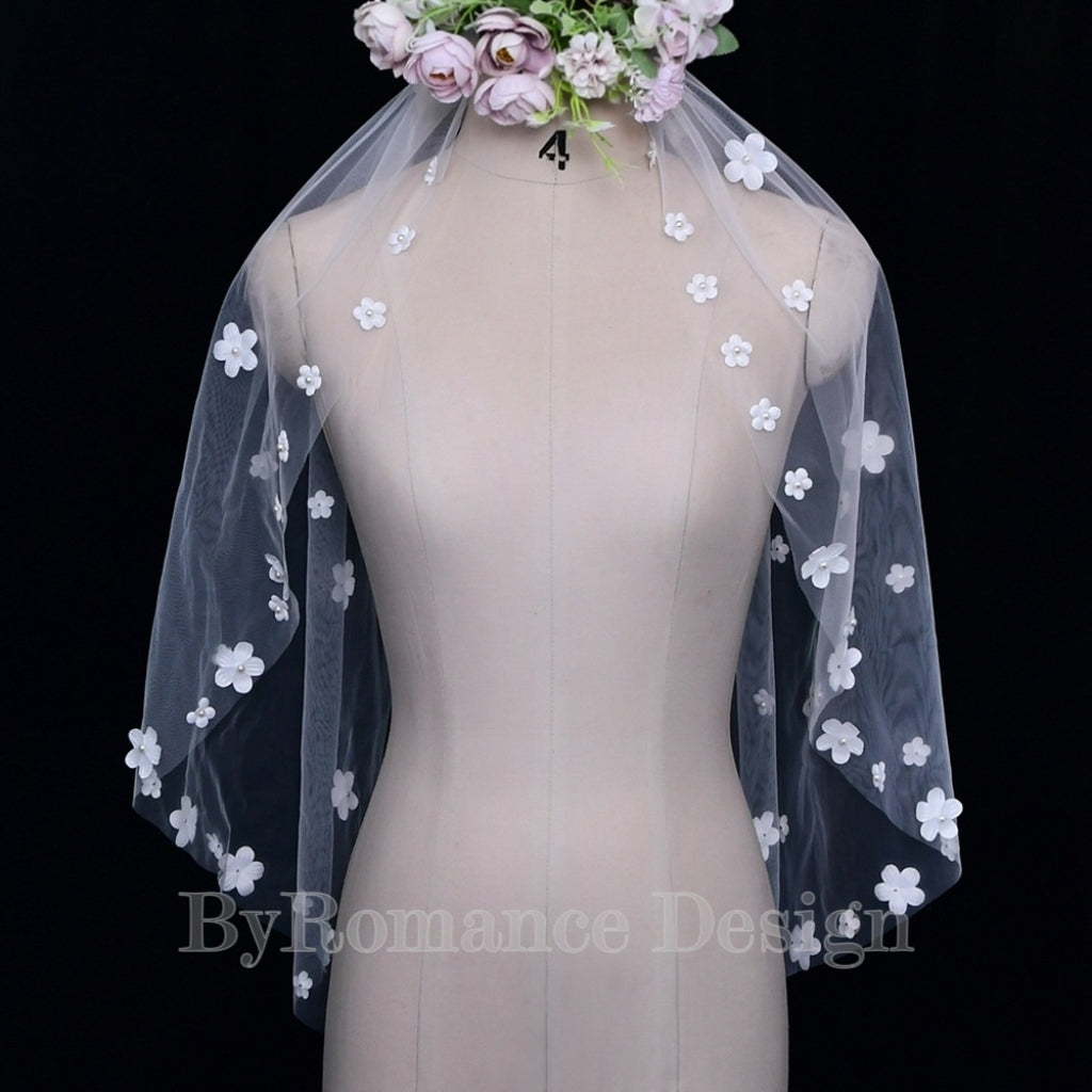 handmade 3D pearl flower tulle wedding veil